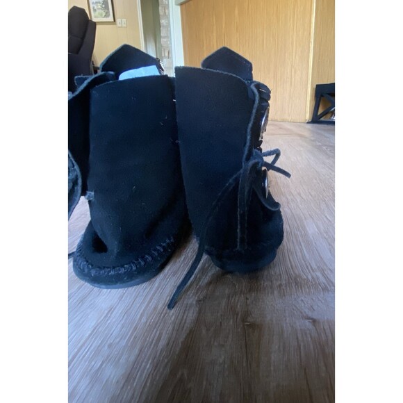 Minnetonka #449 Two Button Hardsole Boots Black US 8 - Picture 3 of 6